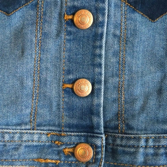 old navy denim jean vest with daisy patch 2T toddler girls - Picture 5 of 7